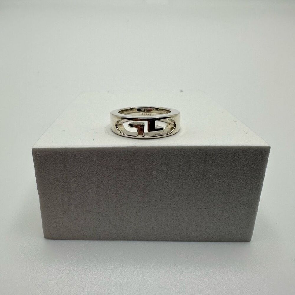 Gucci GG Logo Sterling Silver Ring‎ Size 5